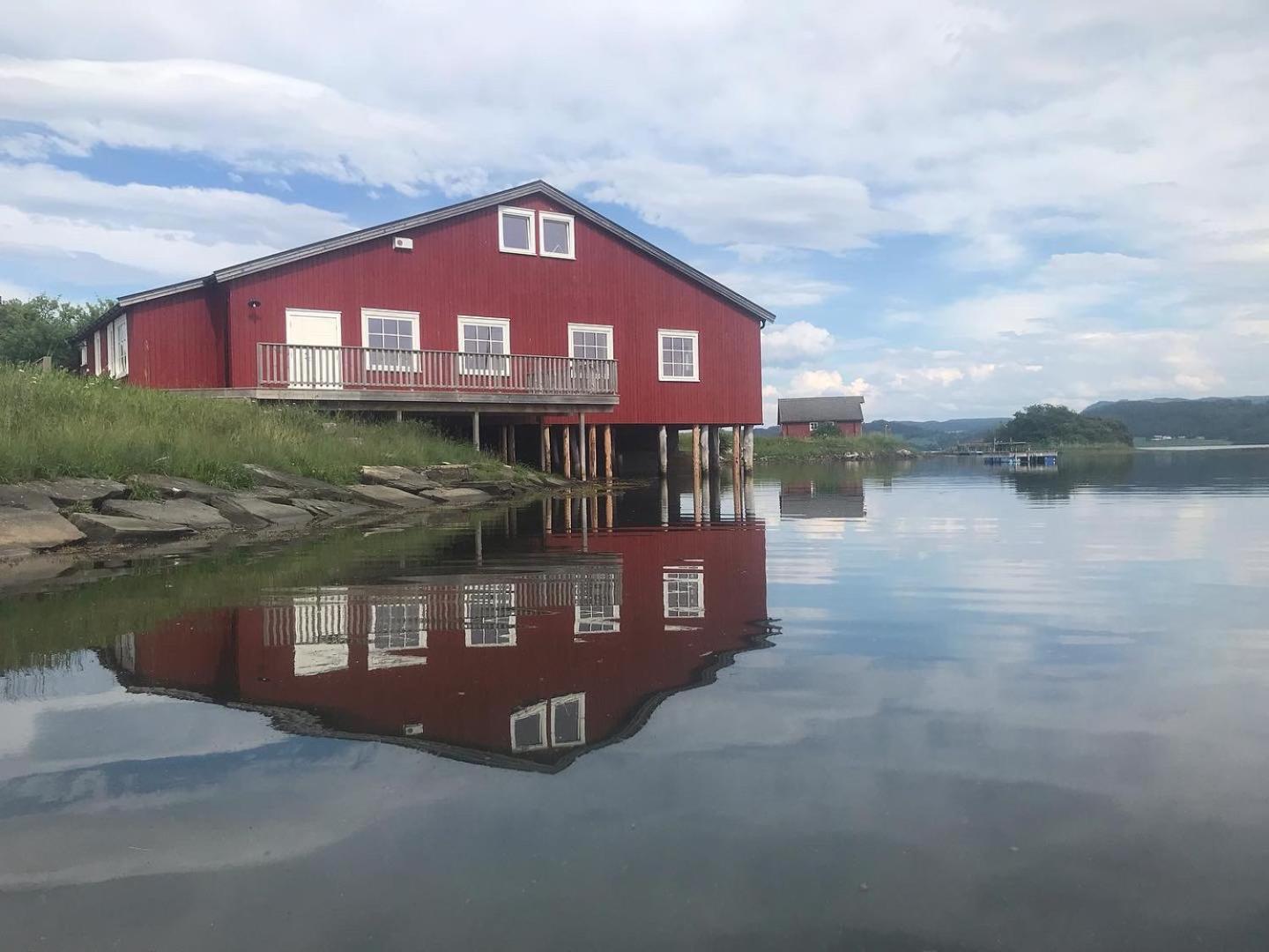 Saga, Badehotell Med Sauna Og Badebrygge - Inderoy Straumen  Екстериор снимка